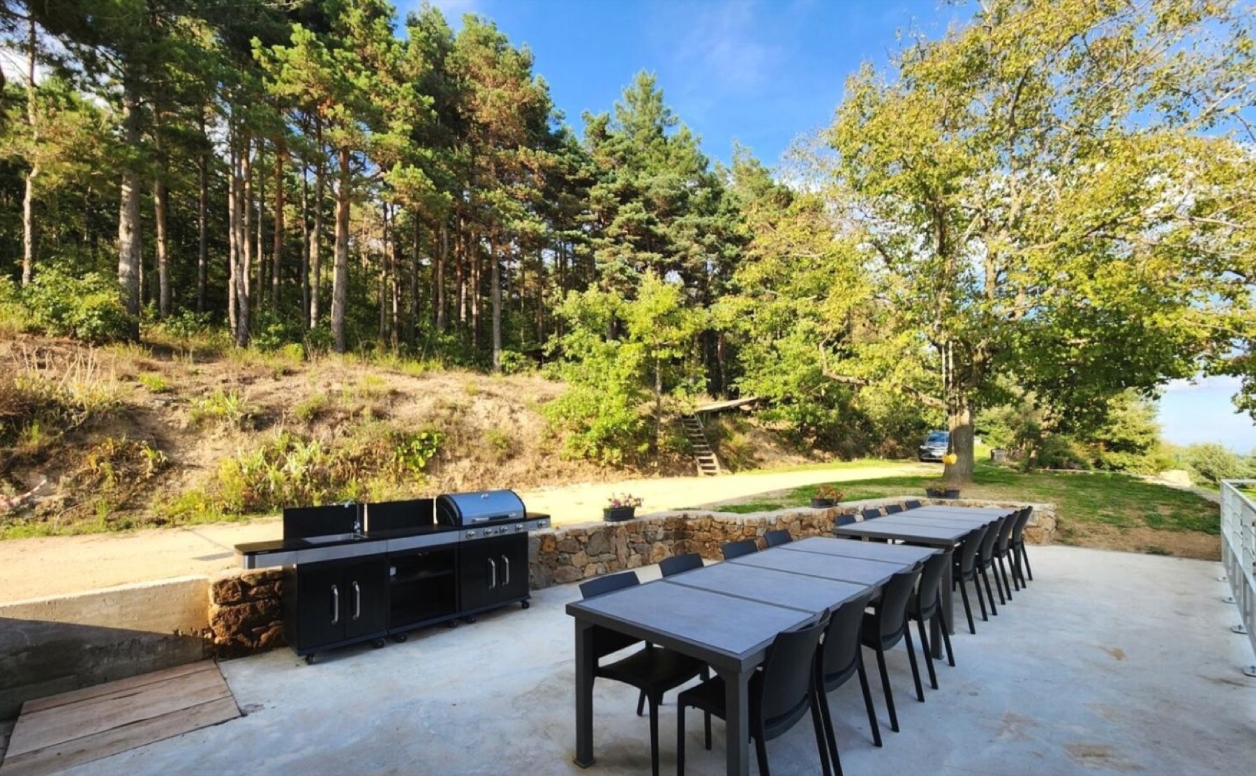 La grande tablée en terrasse de La Granja